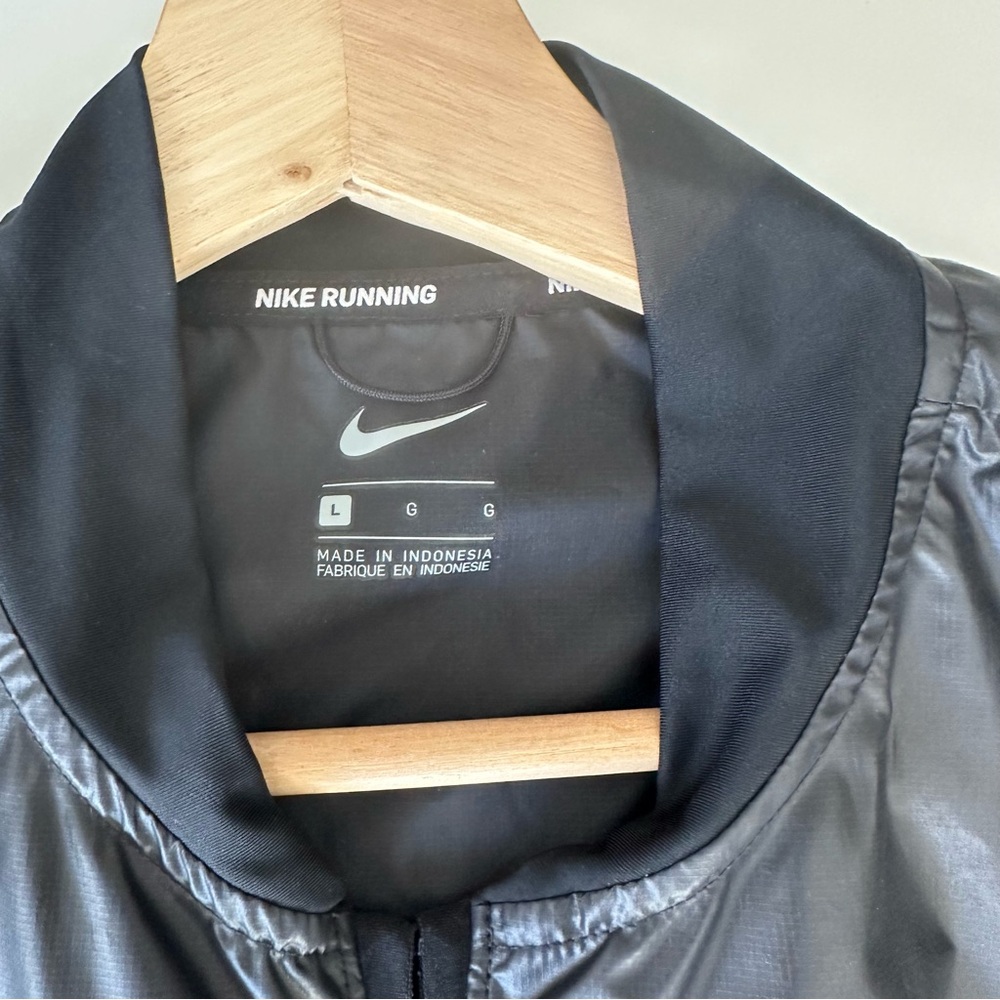 Nike Women’s Ripstop Jacket - Picture 4 of 4